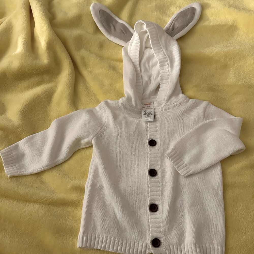 New , very cute. Time for put up your baby and go out on this cold weather.